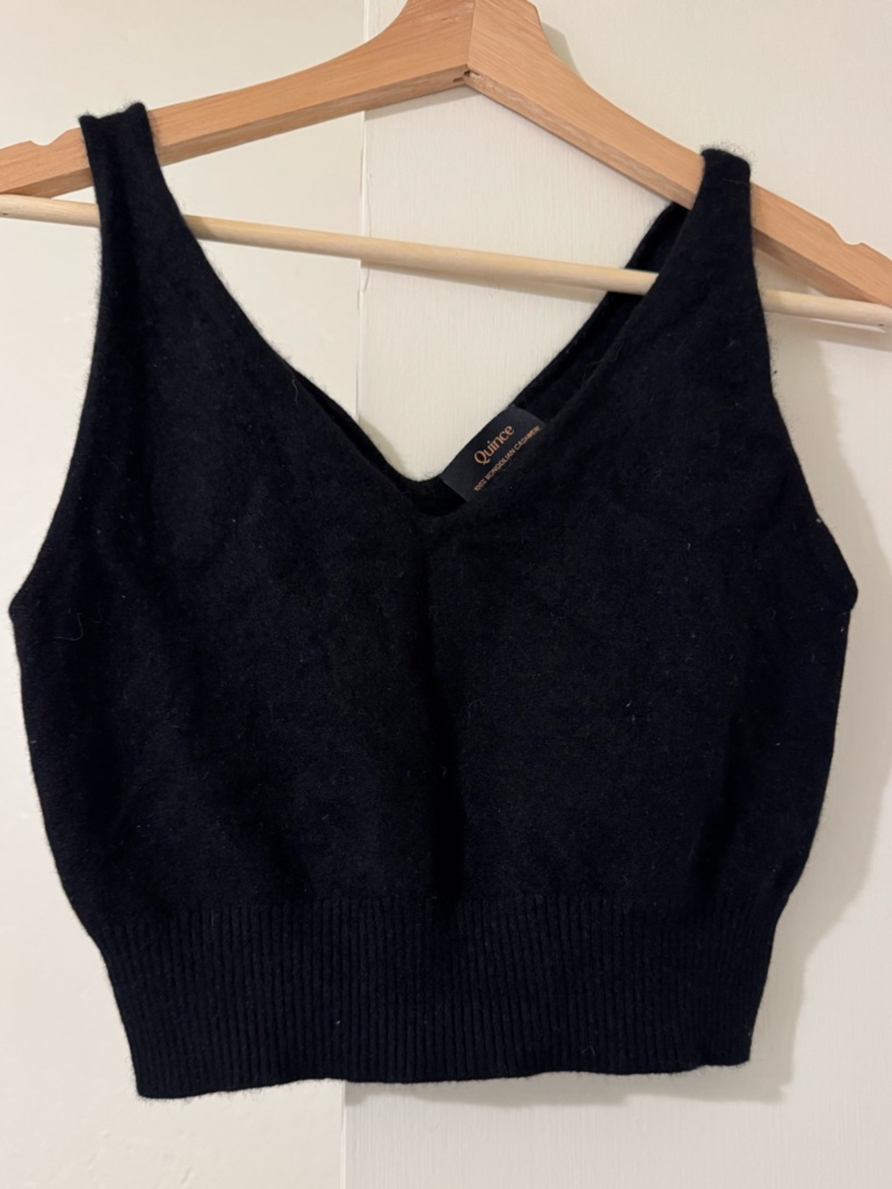 Quince Mongolian Cashmere Black Cropped Tank M - Picture 2 of 4